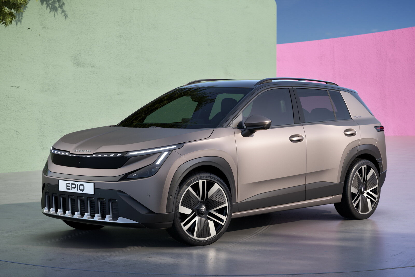 Vista 3/4 anteriore della nuova Skoda Epiq